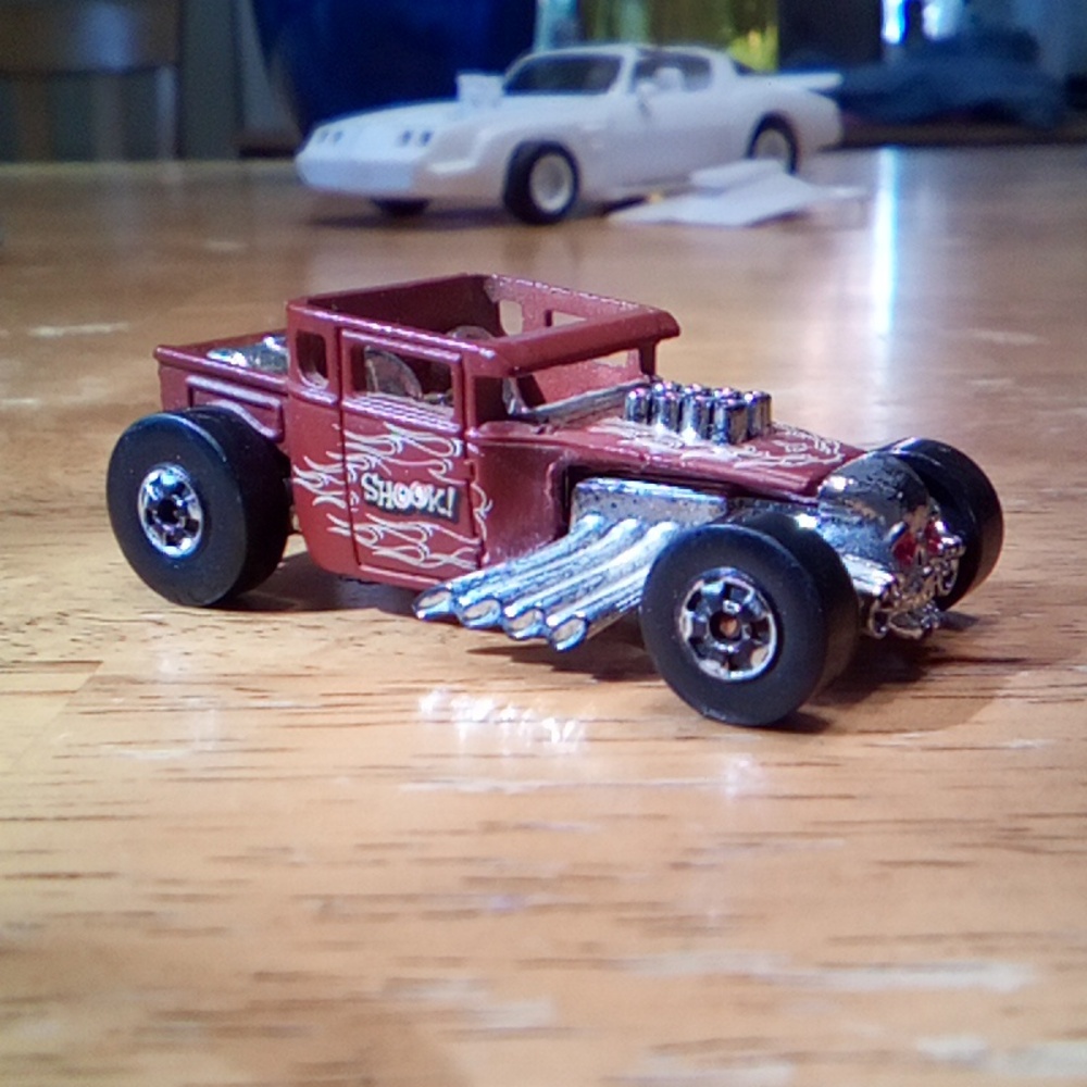 Hot wheels bone shaker